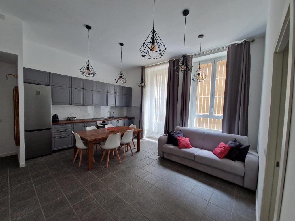 Homes & Suites - Milano Meravigli Den