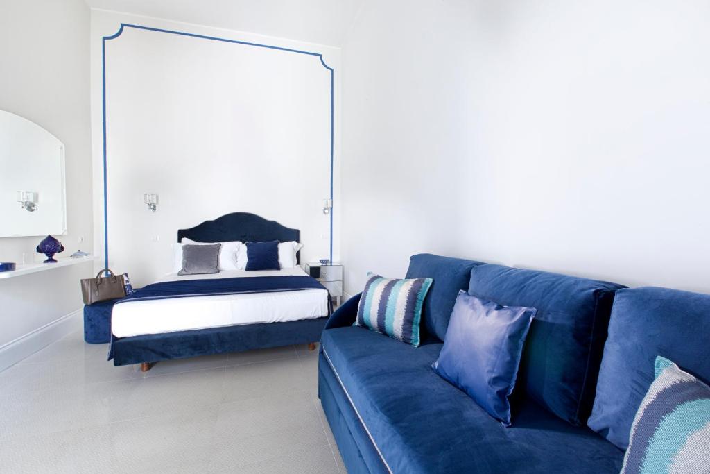 Posezení v ubytování Grace Suites Sorrento