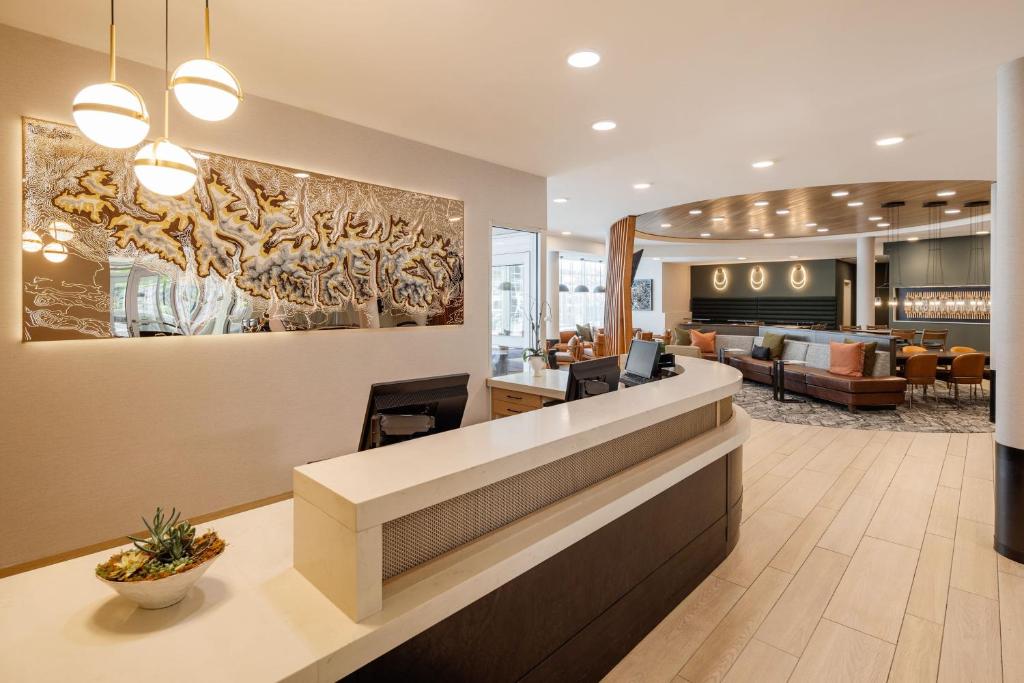 Posezení v ubytování SpringHill Suites by Marriott Jackson Hole