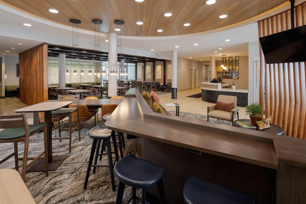 Posezení v ubytování SpringHill Suites by Marriott Jackson Hole