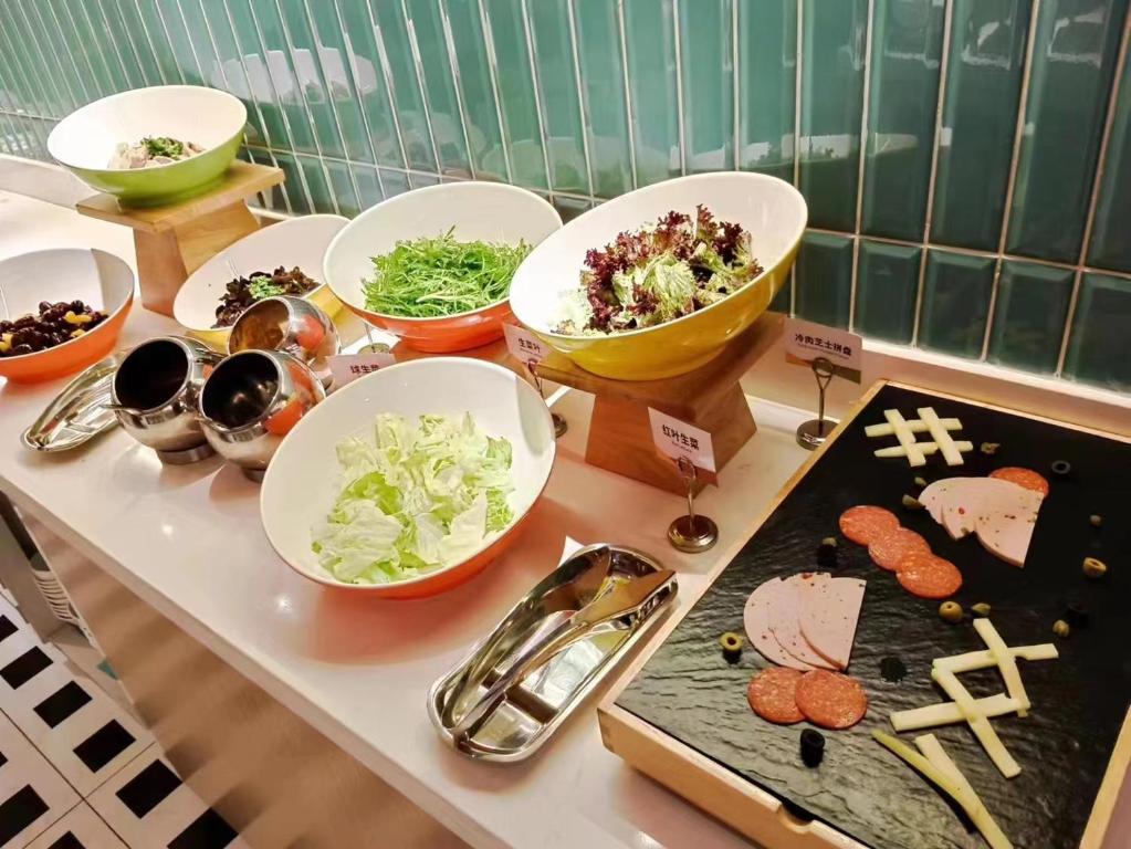 酒店内部或周边提供的食物