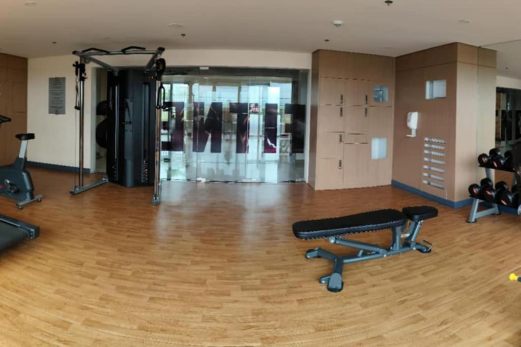 Fitness centrum a/nebo fitness zařízení v ubytování Amelia's Crib at The Verdin