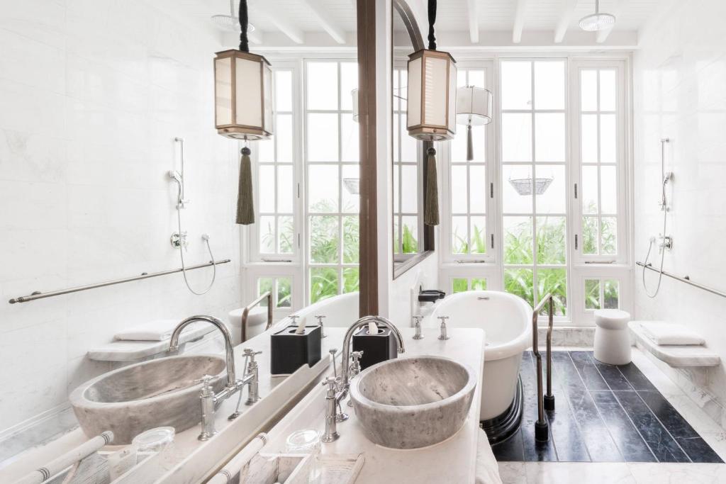 JW Marriott Phu Quoc Emerald Bay Resort & Spa - 7