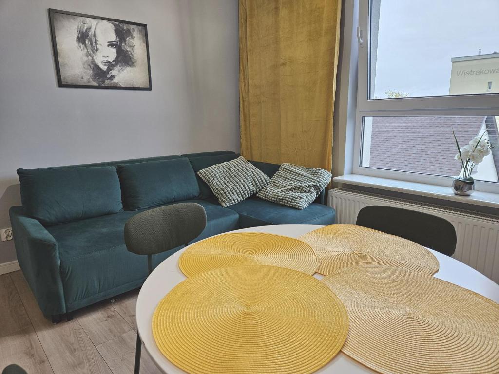 Urban Jungle - Grey Apartment - 3