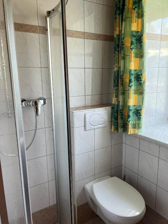 Koupelna v ubytování Haus Peter