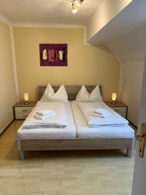 Postel nebo postele na pokoji v ubytování Haus Peter
