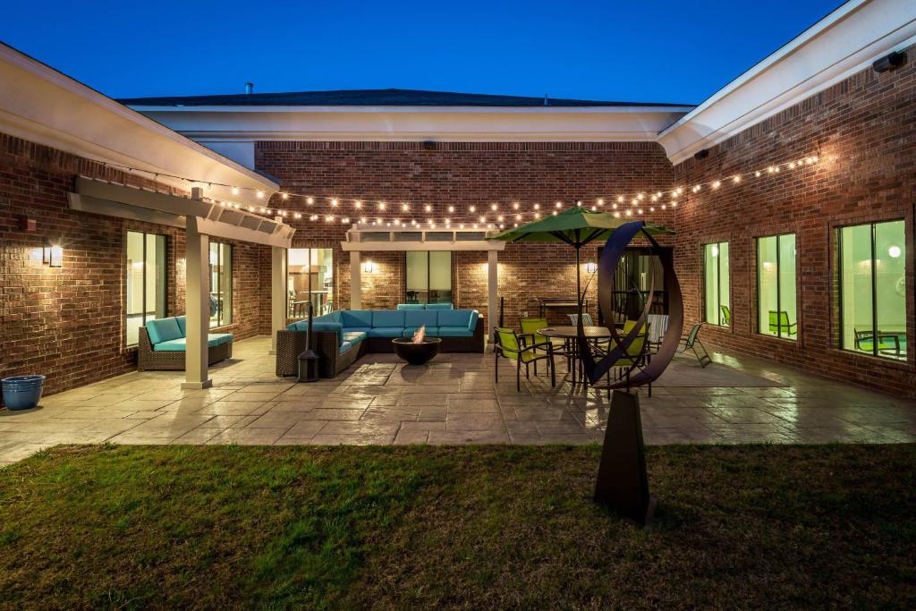 SpringHill Suites by Marriott Denton photo