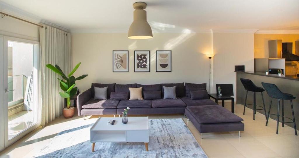 Posezení v ubytování Deluxe Ocean Apartment Heliopolis