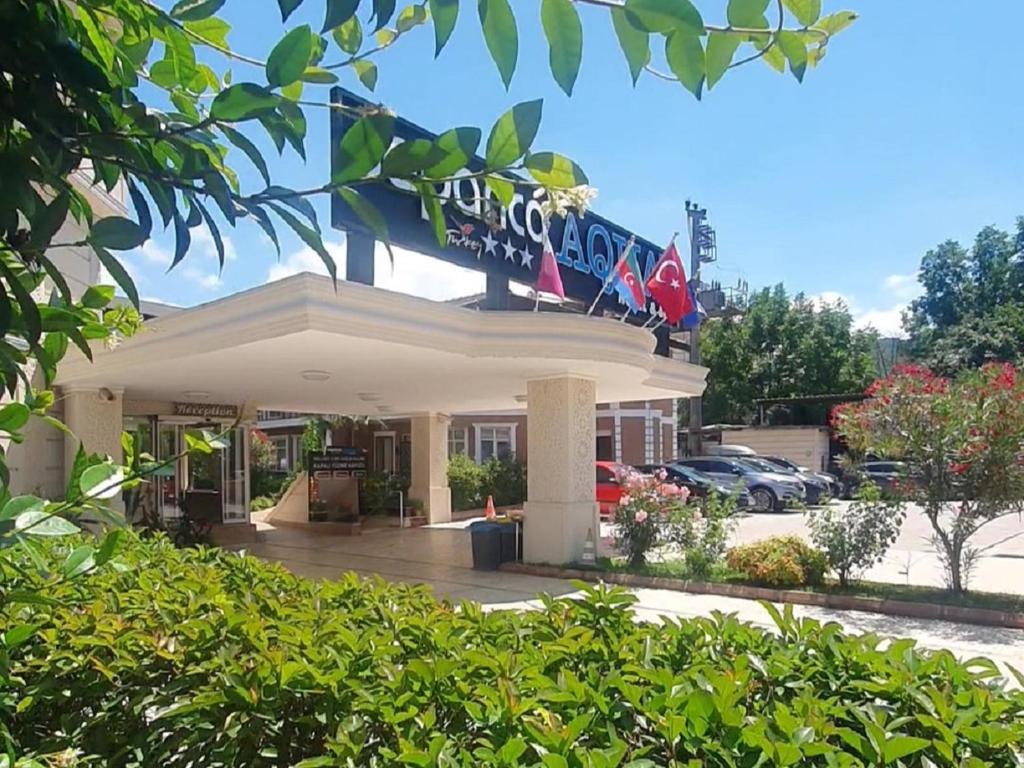 Sapanca Aqua Wellness Spa Hotel - Housity
