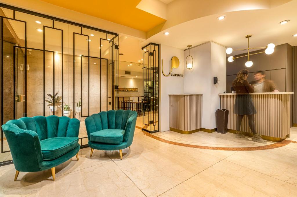 Up Viamonte Hotel - Housity
