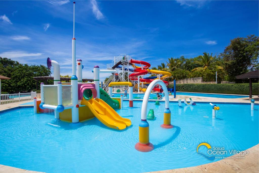 Bazén v ubytování Sosua Ocean Village nebo v jeho okolí