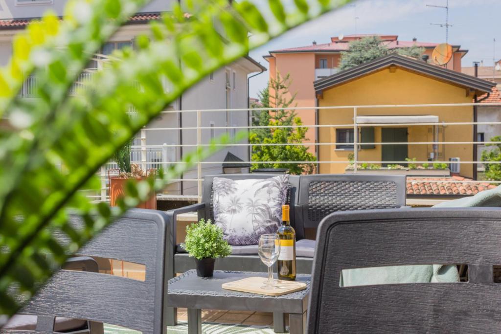 Posezení v ubytování Crema, terrazza, a pochi passi dal centro città