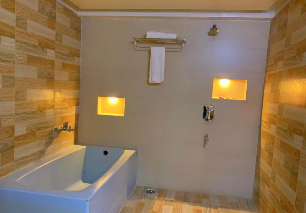 Ambassador Runway Hotel - Executive Suite