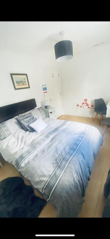 Postel nebo postele na pokoji v ubytování Sonas House