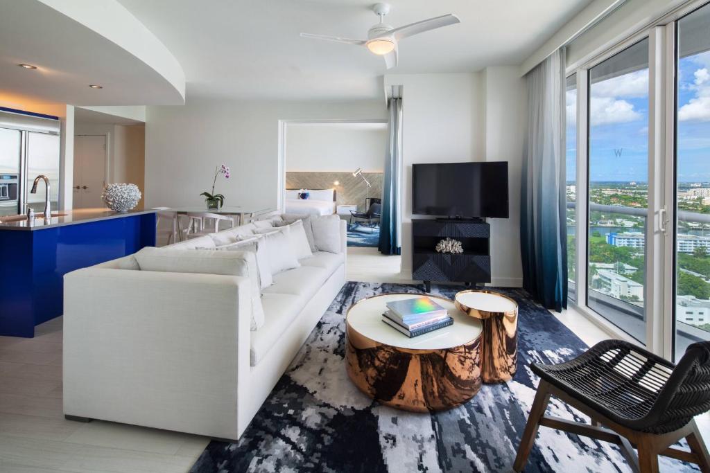 W Fort Lauderdale - Cool Residential Suite, 2 Bedrooms, 2 King Beds, 1 Sofa Bed, Partial Ocean View, Balcony