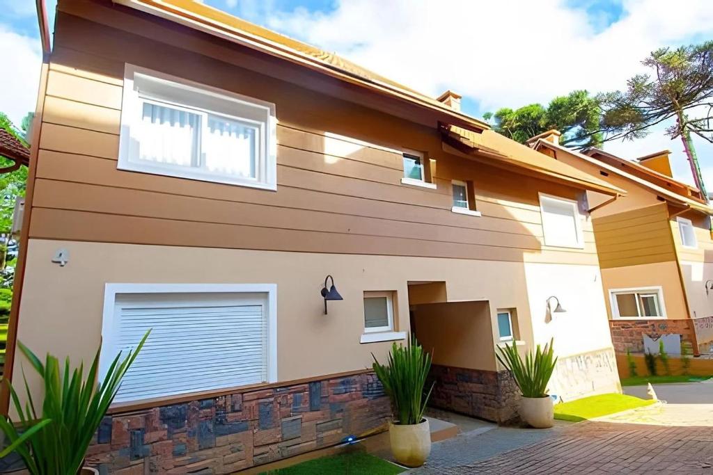 Budova, kde se prázdninový dům nachází