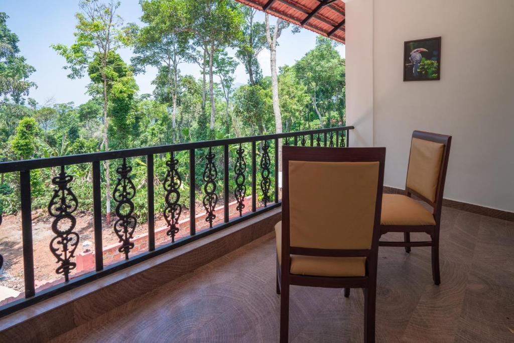 Navut Homestay - Serenity Among Coffee Plantations - Chambre Quadruple Standard