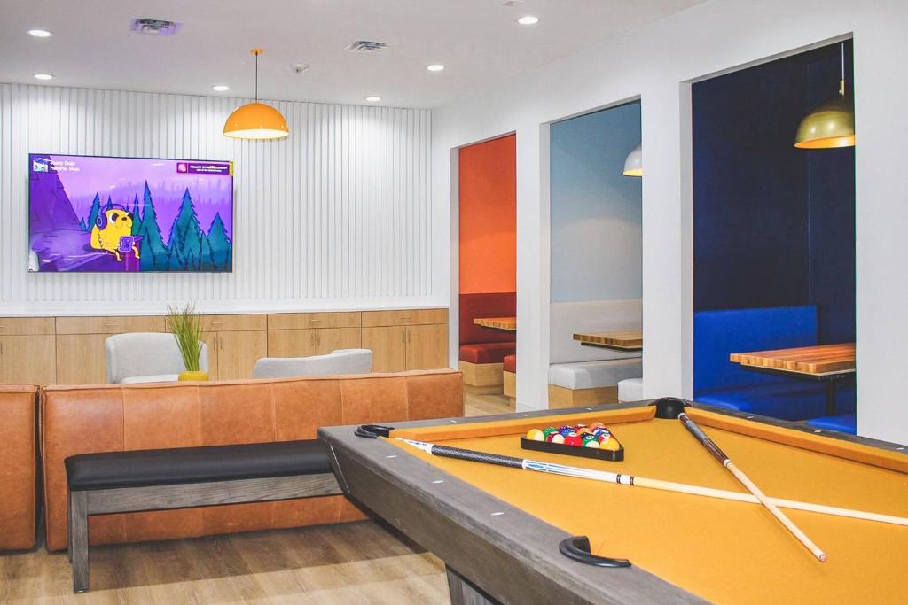 Fotografie z fotogalerie ubytování Modern Condo with Pool Gym Workspaces & BBQ v destinaci Austin