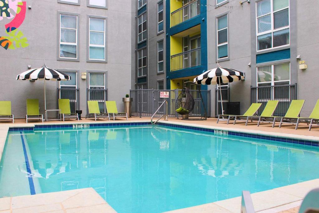 Fotografie z fotogalerie ubytování Modern Condo with Pool Gym Workspaces & BBQ v destinaci Austin