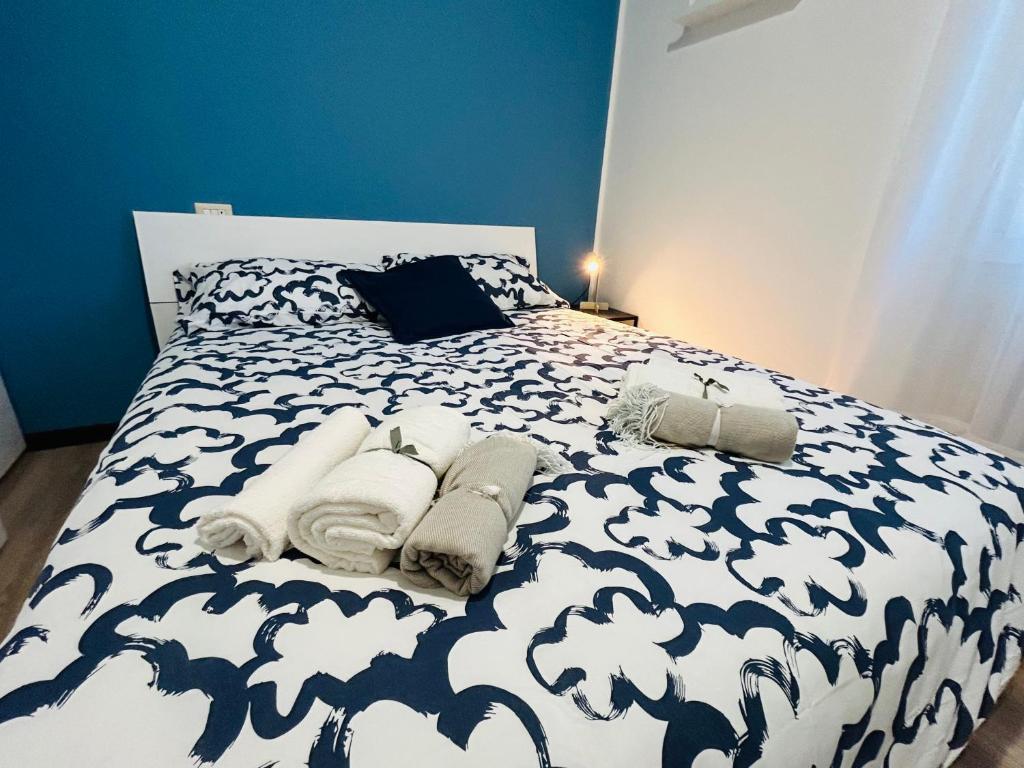 Katil atau katil-katil dalam bilik di Chiara Guest House 18 - M4 Metro blu