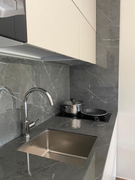 Kuchyň nebo kuchyňský kout v ubytování RoSea B&B Formia