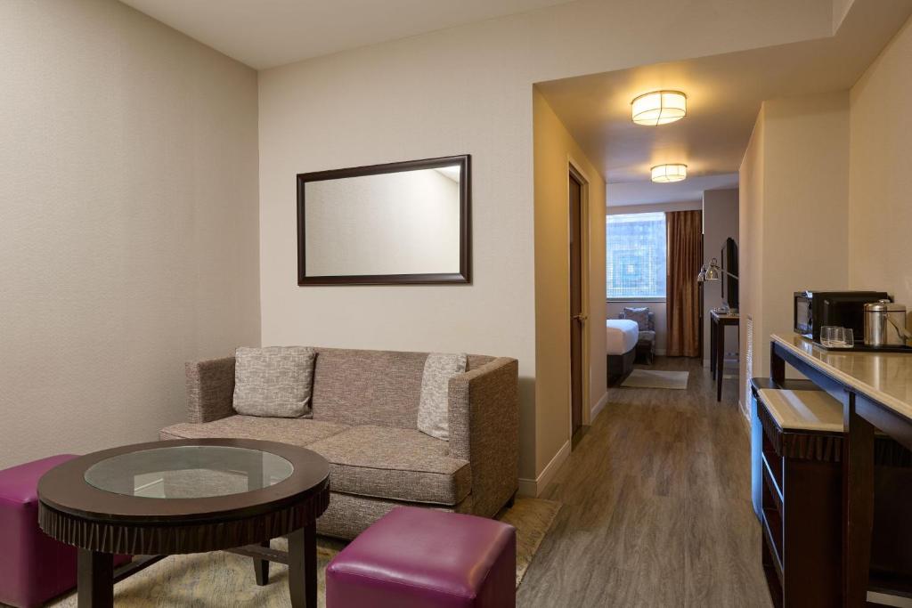 Sheraton Brooklyn New York - Suite, 1 King, Sofa Bed