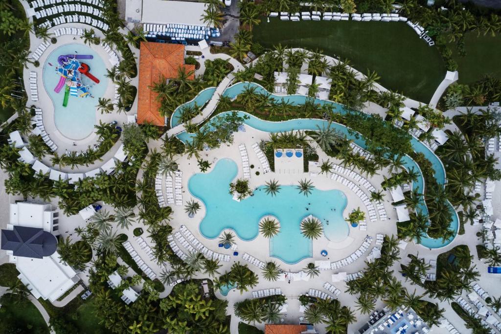 Bazén v ubytování JW Marriott Miami Turnberry Resort & Spa nebo v jeho okolí