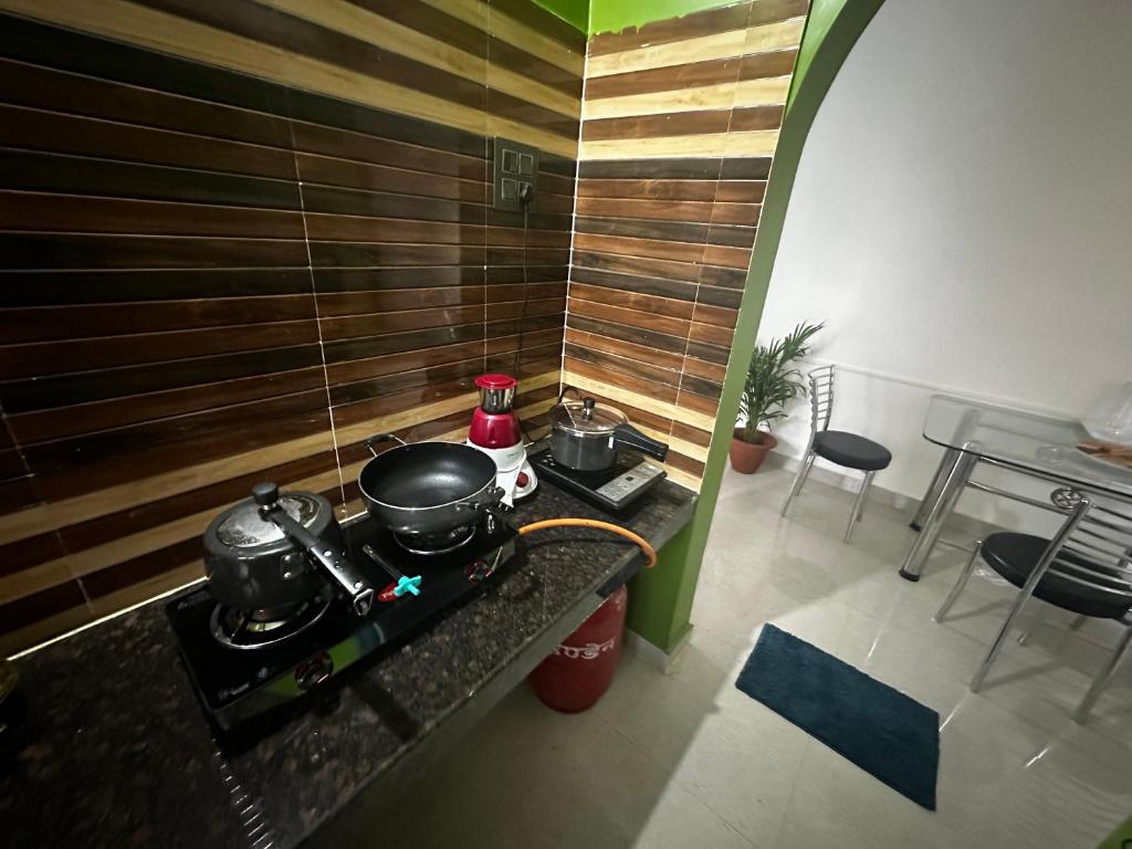 Kuchyň nebo kuchyňský kout v ubytování Kuhipaat Homestay