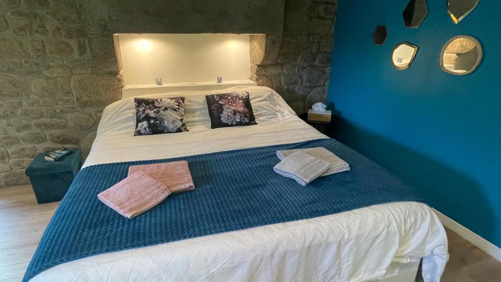 Postel nebo postele na pokoji v ubytování Chambre d hôtes le 23