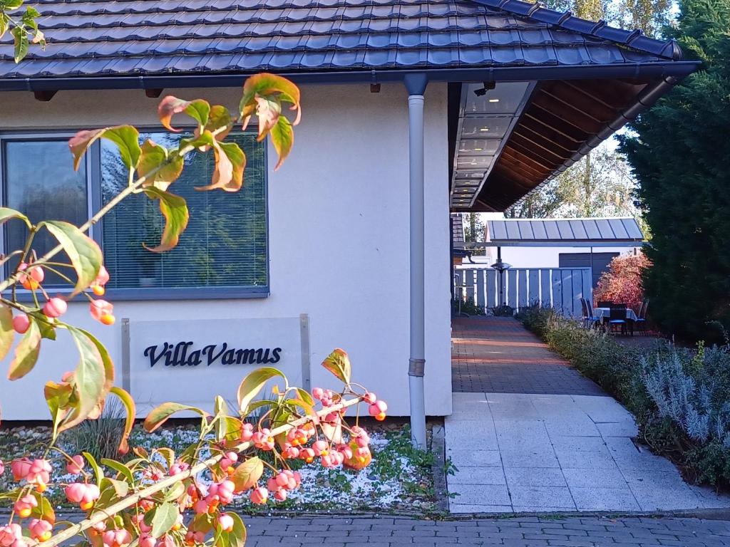 Villa Vamus Vendég- és RendezvényHáz 9061 Vámosszabadi, Széchenyi utca 5 kép - 1
