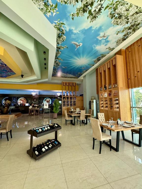 Restaurace v ubytování Hotel Panorama & Spa Elbasan