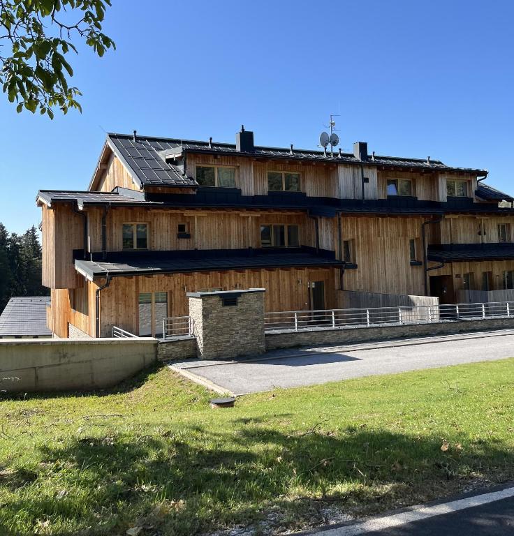 Budova, kde se apartmán nachází