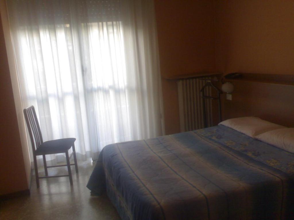 Hotel Lombardia - Double Room With Balcony