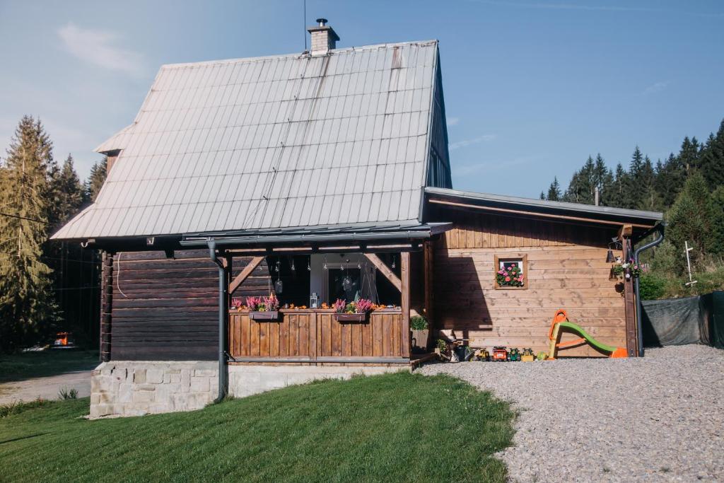 Budova, kde se vila nachází