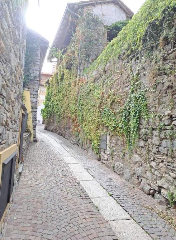 Fotografie z fotogalerie ubytování Il Castello v destinaci Nebbiuno