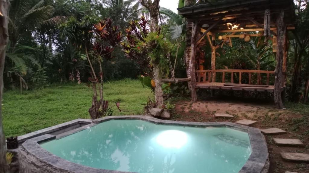 Dewa Jati Cottages - Bungalow