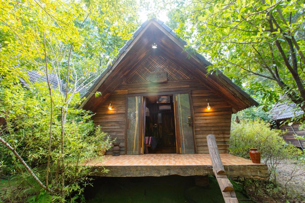 Zahrada ubytování Homestay Ako Ea