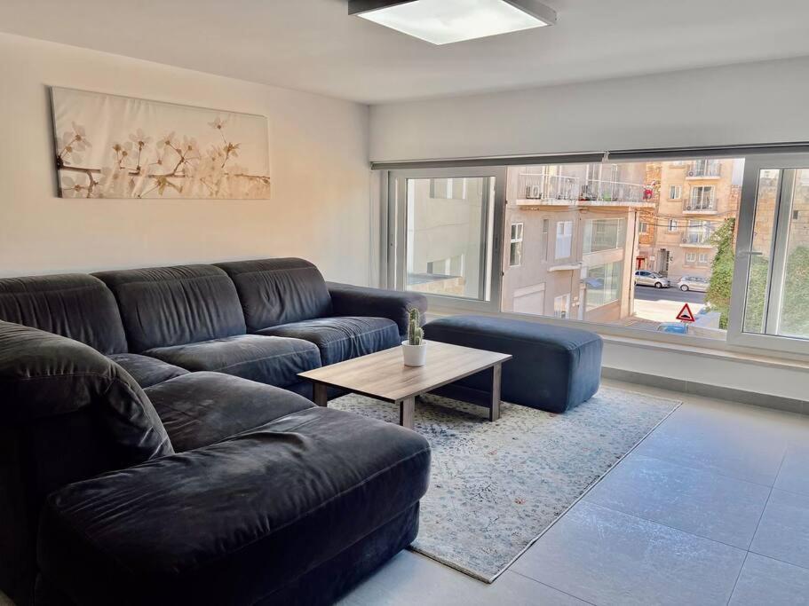 Χώρος καθιστικού στο New, ultra comfy, central flat