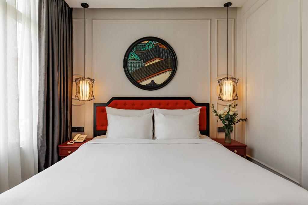 Suite with Balcony - Daily Aroma Massage Inclusive For 2 pax