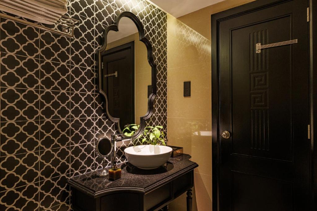 Koupelna v ubytování Hadana Boutique Resort Hoi An