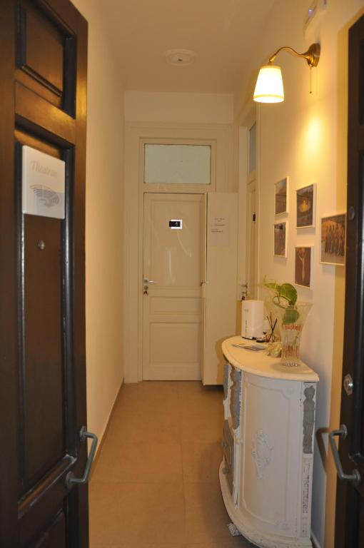 Gambar di galeri bagi Theatron di Siracusa