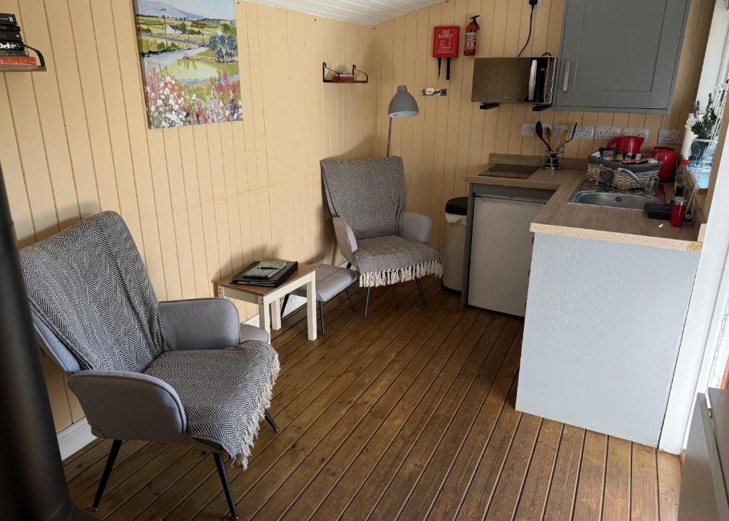 Kuchyň nebo kuchyňský kout v ubytování Cherry Tree Glamping