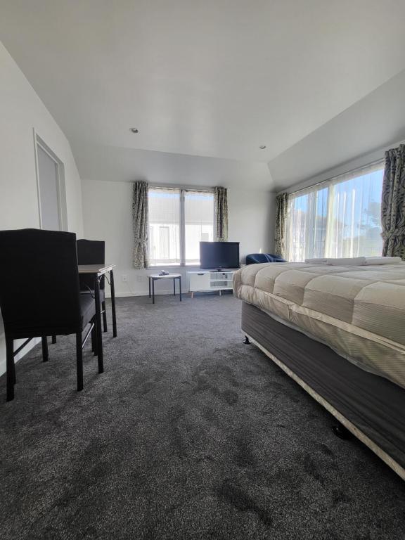 Courtesy Court Motel Christchurch (updated prices 2024)