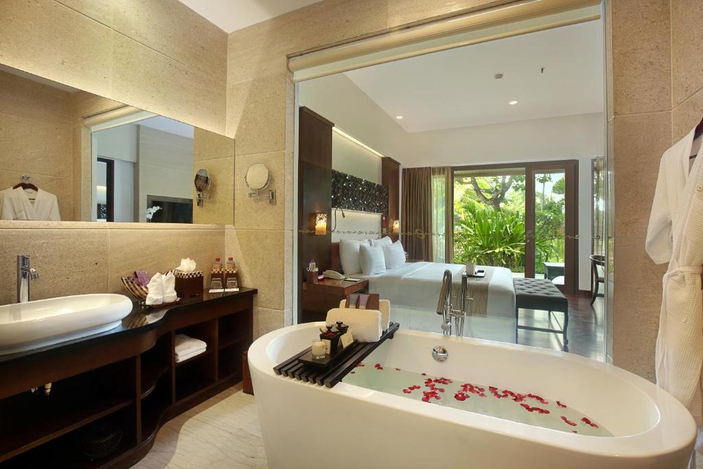 The Seminyak Beach Resort & Spa - 4