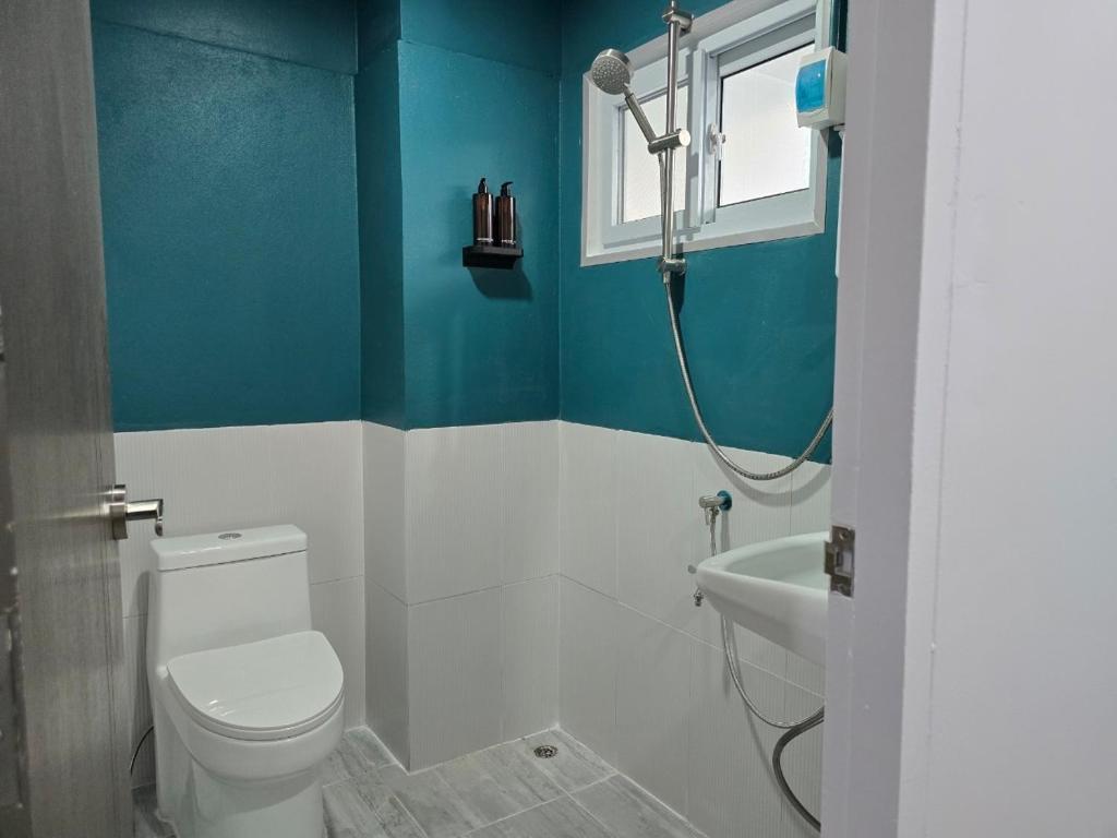 SRINN Hotel Pattaya Klang - Resim 1