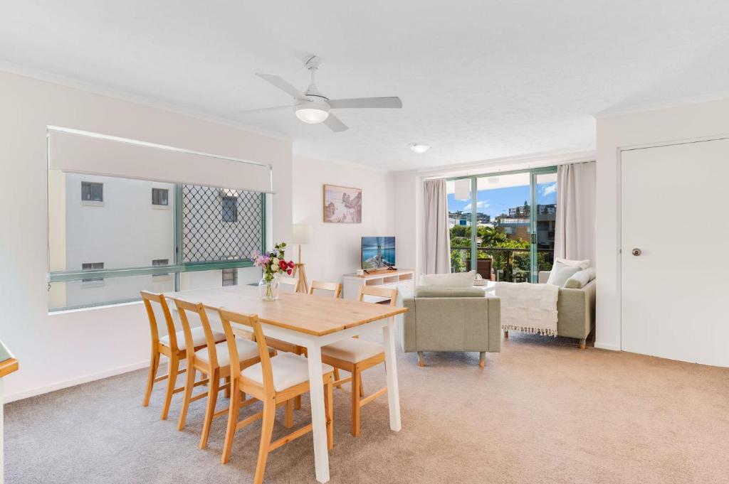 Fotografie z fotogalerie ubytování Fair Havens unit 4 Kings Beach QLD v destinaci Caloundra