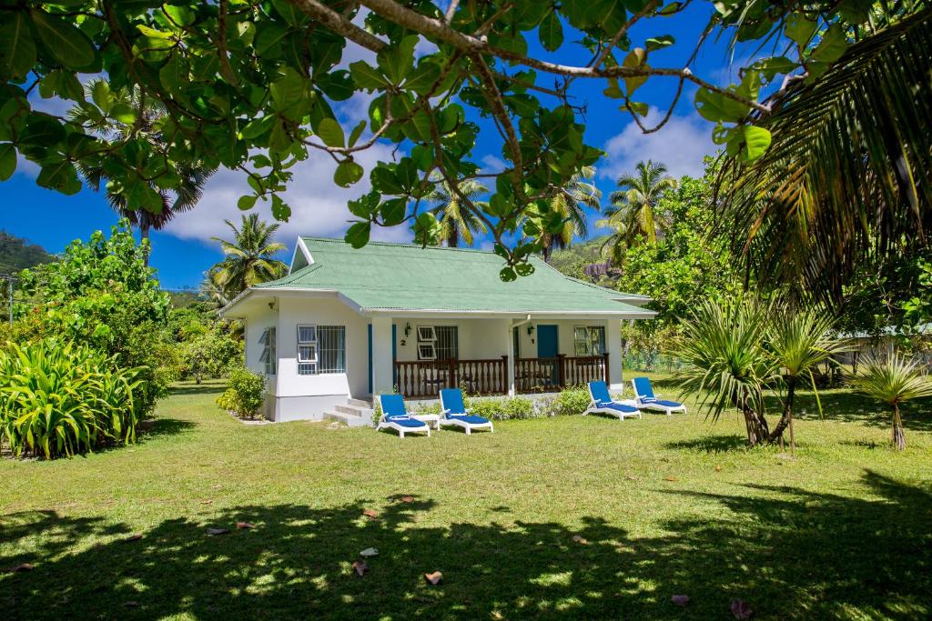 Zahrada ubytování Chalets d'Anse Forbans SelfCatering