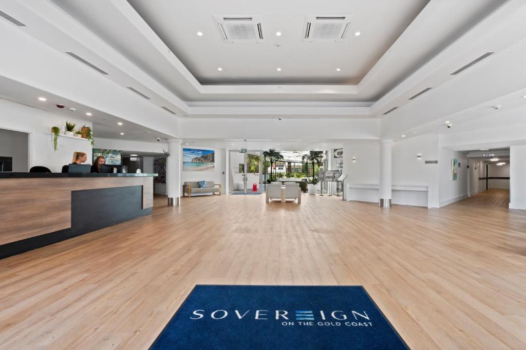 Sovereign on the Gold Coast - Resim 10