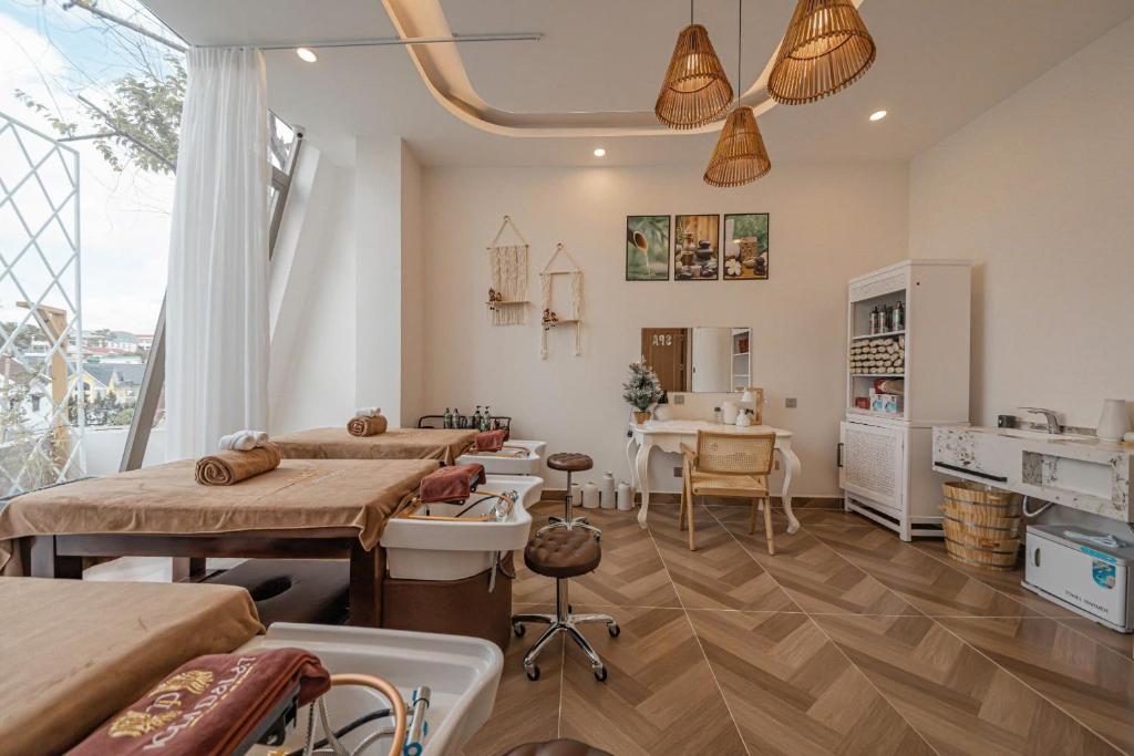 Posezení v ubytování Jodi Dalat Hotel