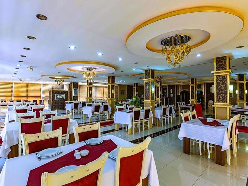 Restaurace v ubytování Amazon Hotel - Free Massage